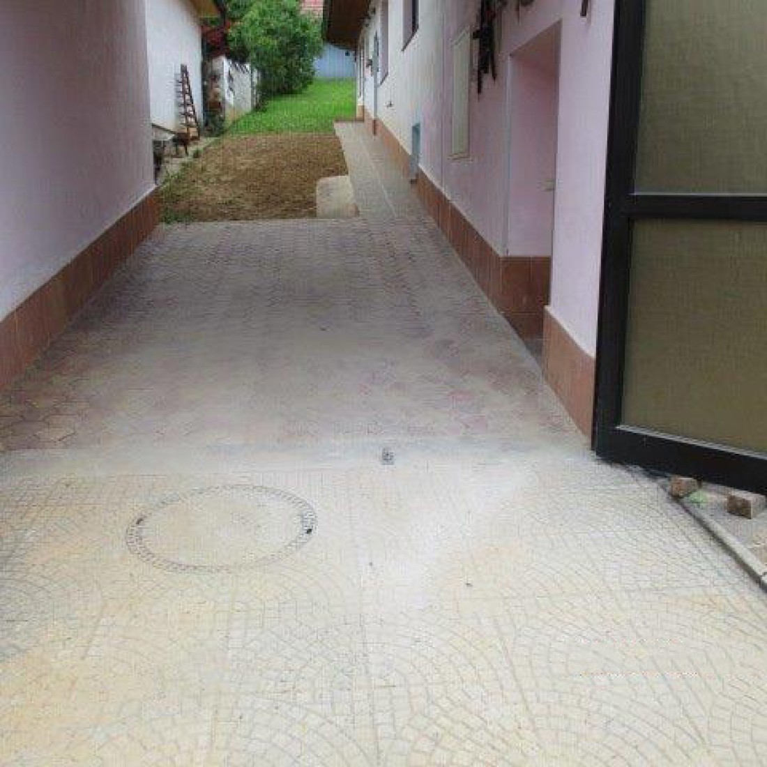 : 